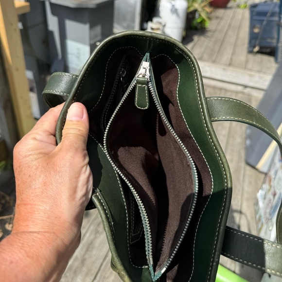 Coach Hampton Lunch Tote Handbag Bottle Green 2002 Leather 7776 Hangtag - Picture 7 of 9